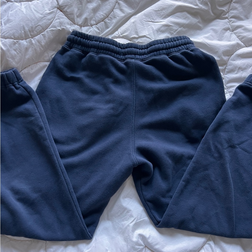 Men’s Redbull Racing Hollister Navy Sweatpants - Picture 4 of 4